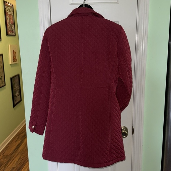 White Stag Berry/Wine Zip Up Quilted Puffer Coat Winter Size Missy Medium 8-10 - Picture 6 of 11